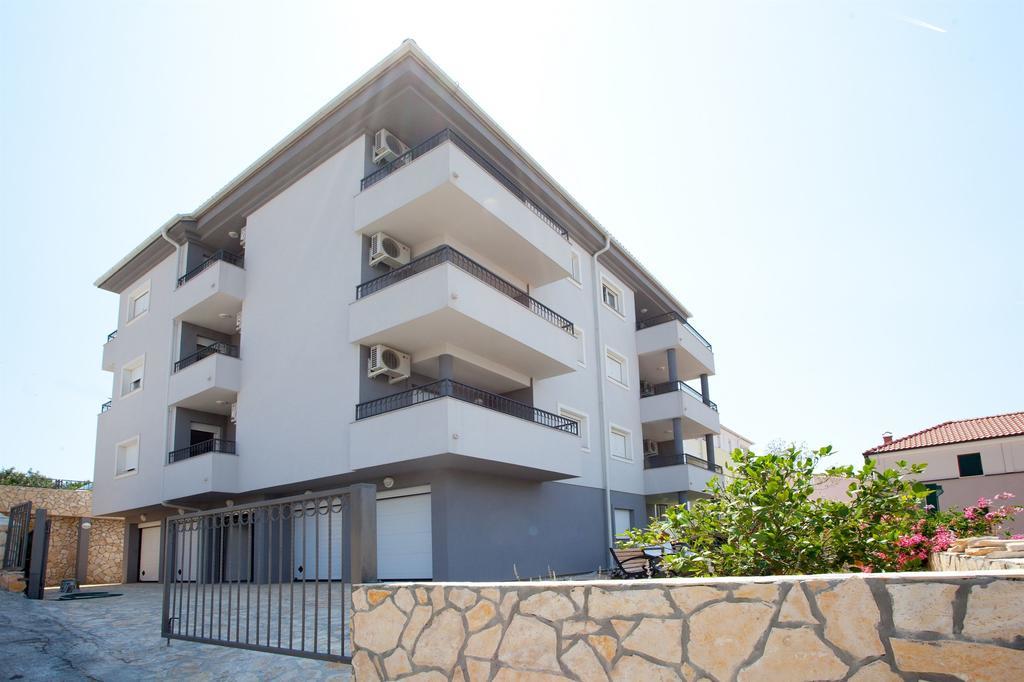 Apartments Maja 多吉奥科如 外观 照片