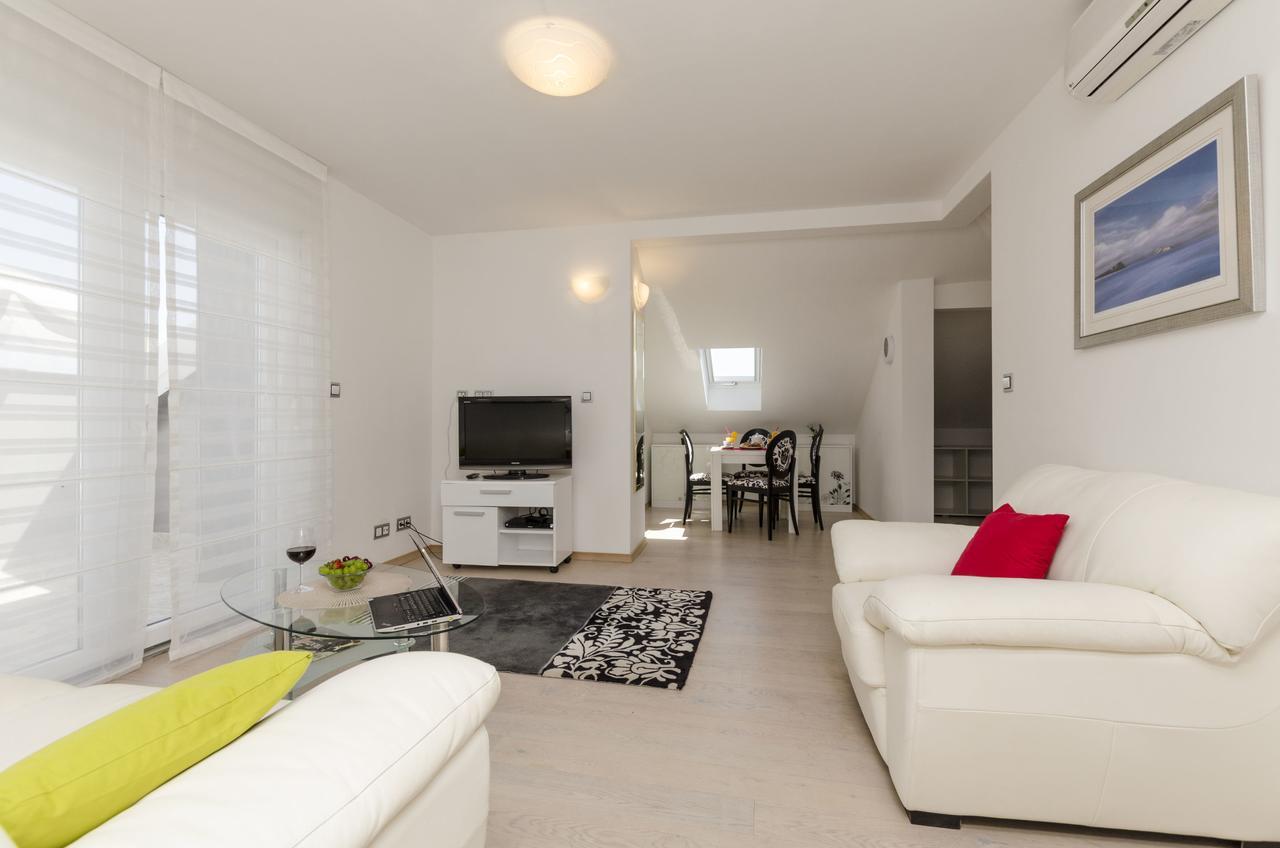 Apartments Maja 多吉奥科如 外观 照片